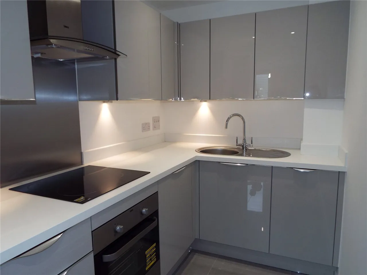 Davaar House, Ferry Court, Cardiff, CF11, photo 5