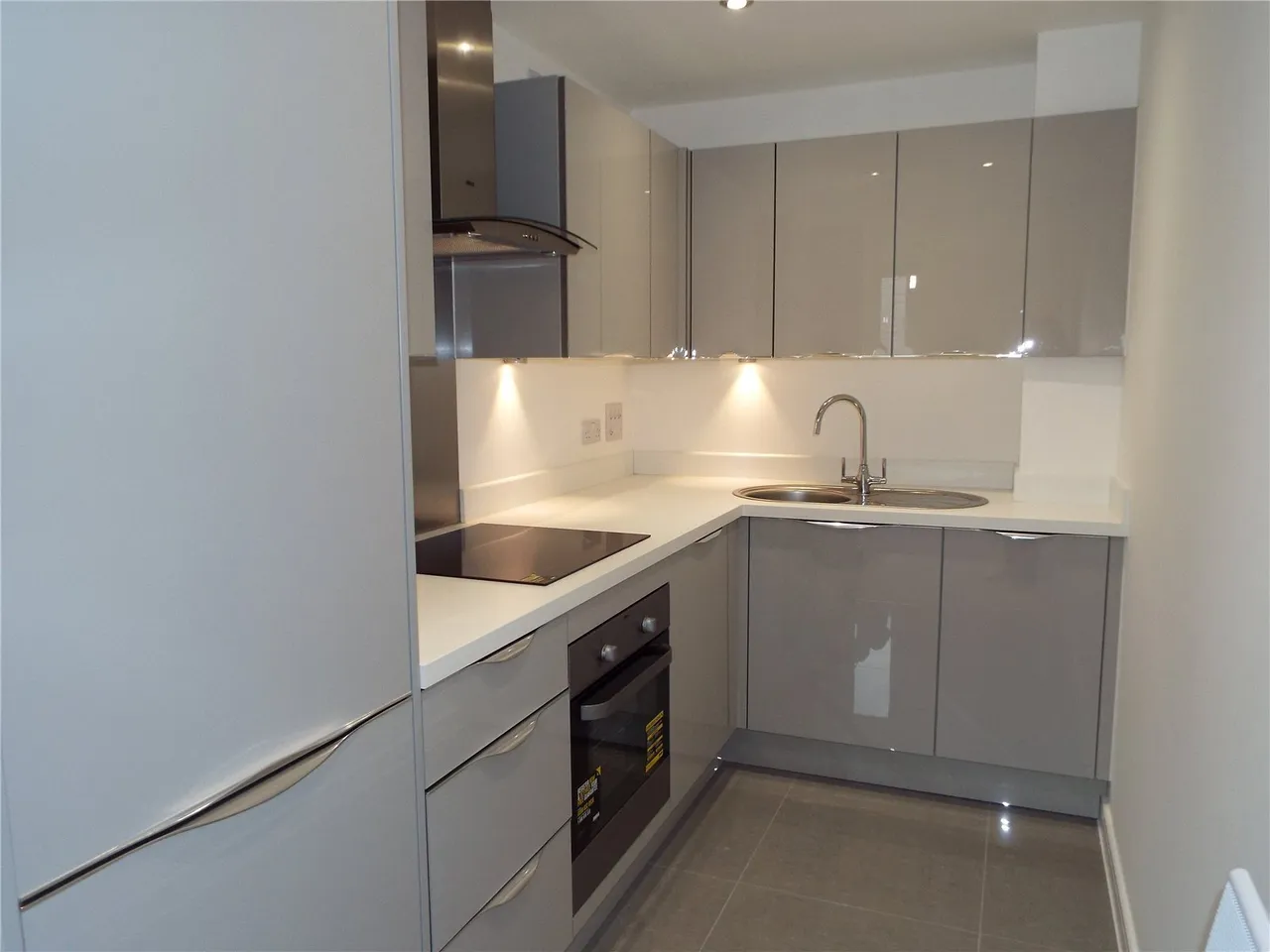 Davaar House, Ferry Court, Cardiff, CF11, photo 4