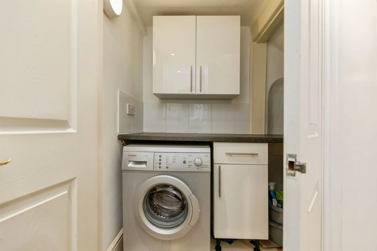 Queens Parade, Bath, BA1, photo 13