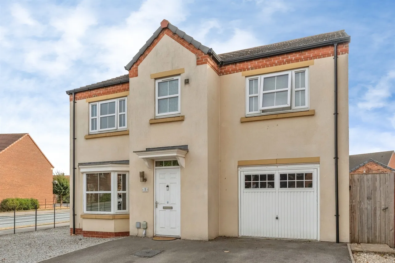 4 bed house for sale — Kensington Avenue, Kingswood, Hull
