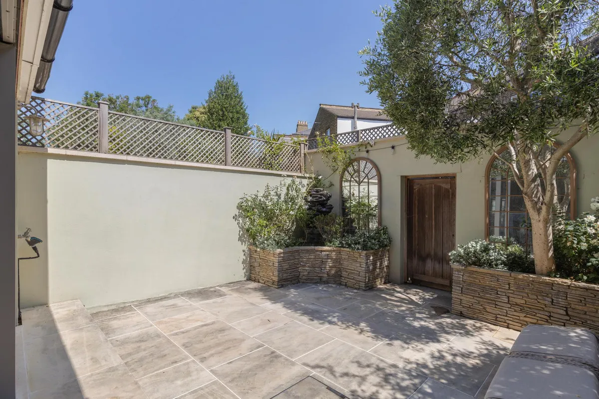Drayton Road, London, W13, photo 15
