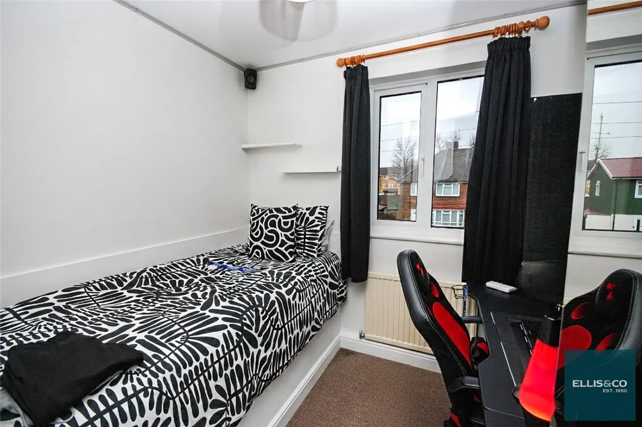 Prayle Grove, Cricklewood, NW2, photo 12