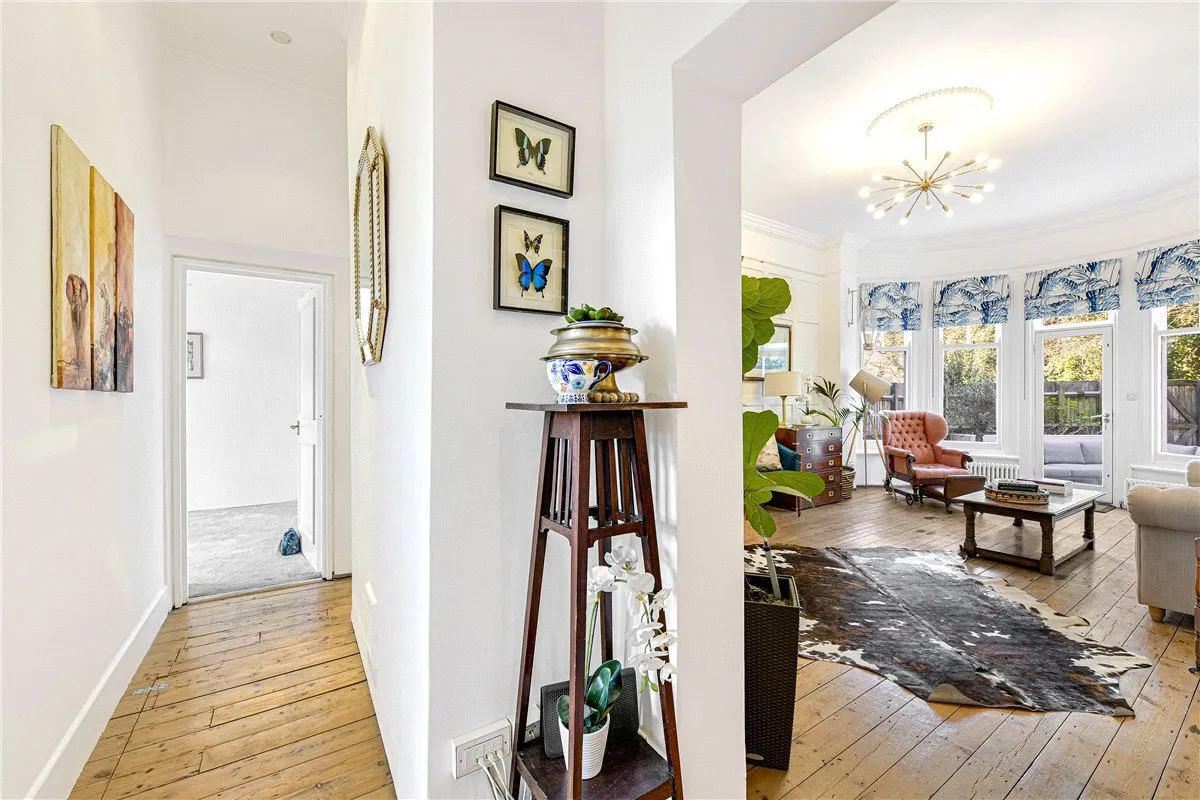 Nightingale Lane, London, SW12, photo 3