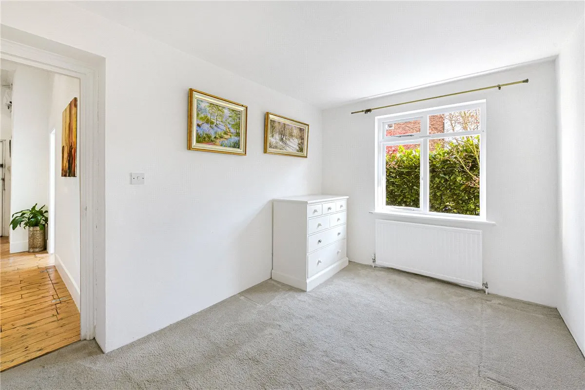 Nightingale Lane, London, SW12, photo 10