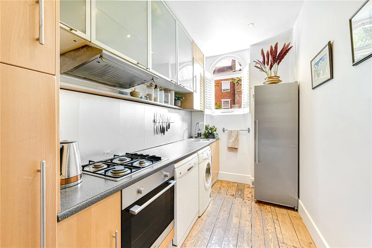 Nightingale Lane, London, SW12, photo 4