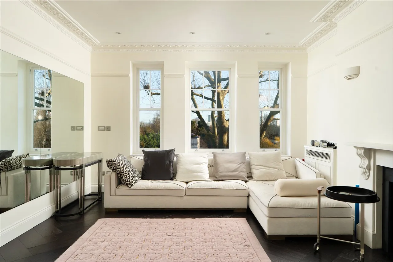 North Gate, Prince Albert Road, St John's Wood, London, NW8 7EJ, photo 3