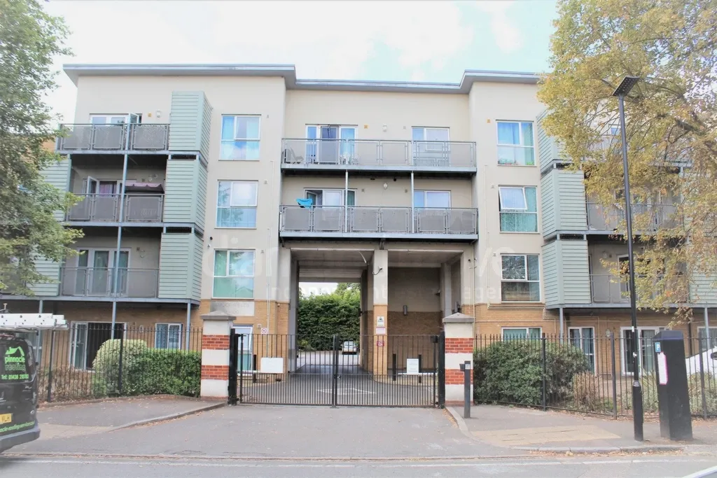 Hibernia Road, Hounslow, TW3 3RJ, photo 3