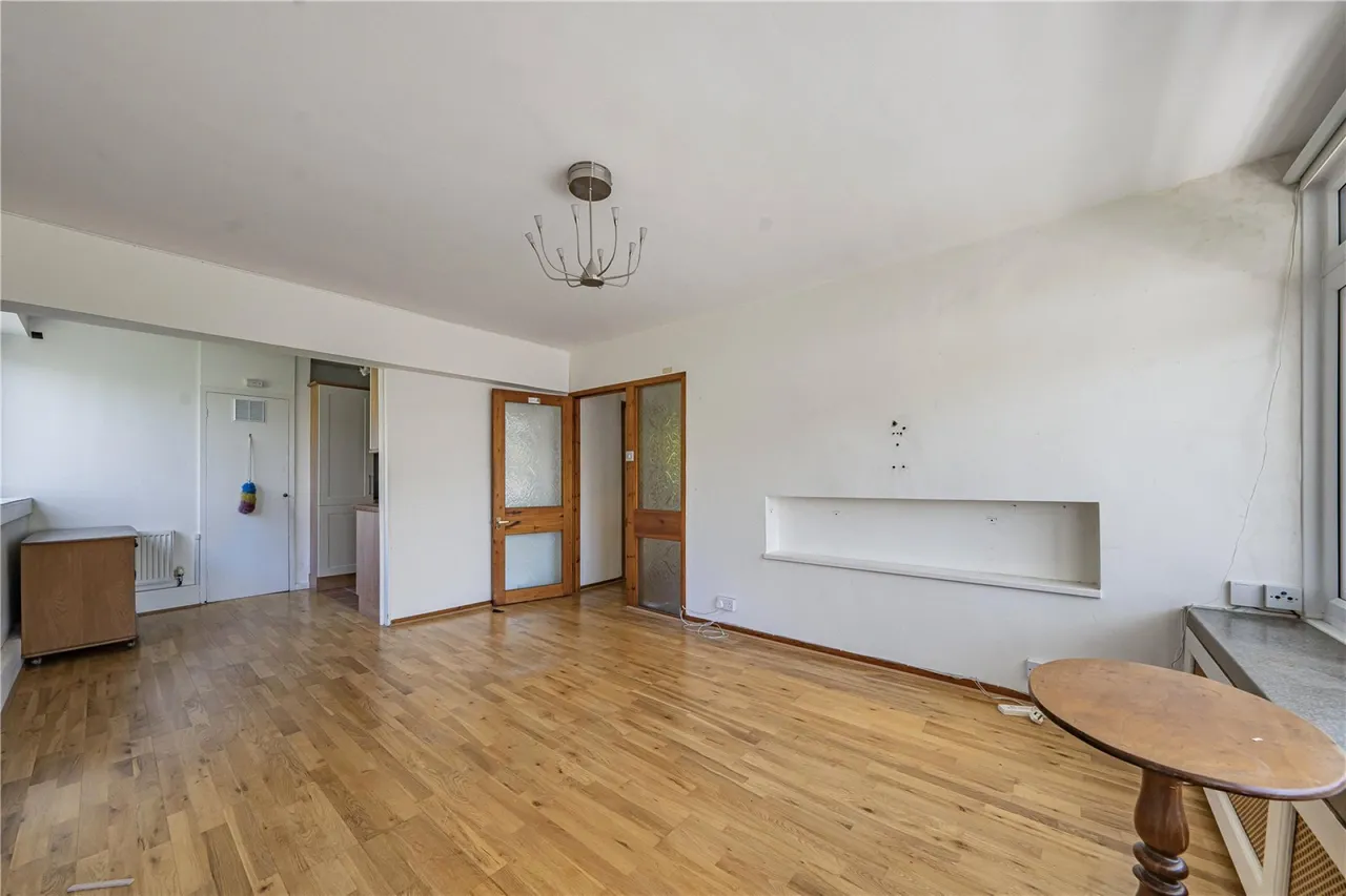 Swaythling House, Roehampton, photo 3