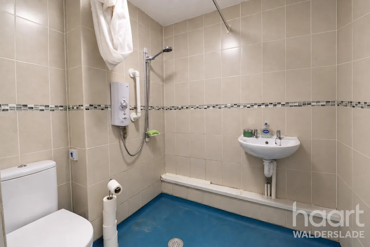 Slade Close, Chatham, ME5, photo 13