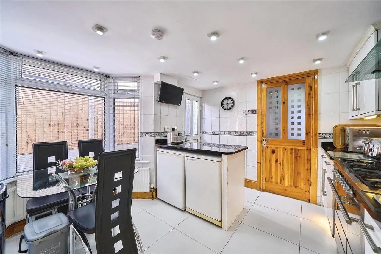 Dongola Road, London, E13, photo 5