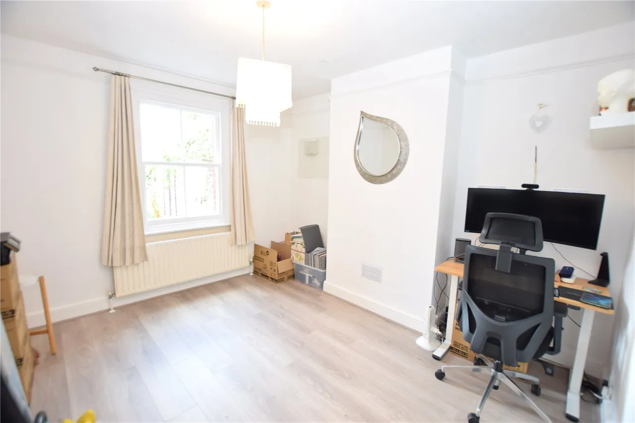 Elmsleigh Road, Farnborough, Hampshire, GU14 0ET, photo 4