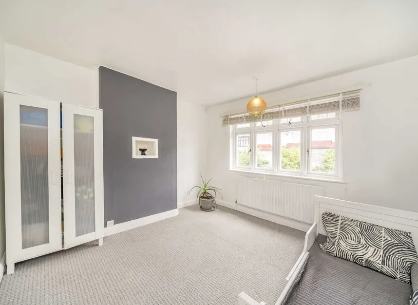 Norbury Cross, Streatham, SW16, photo 8