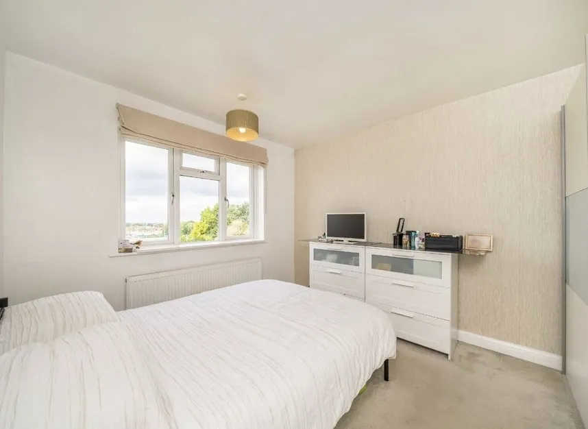 Norbury Cross, Streatham, SW16, photo 7