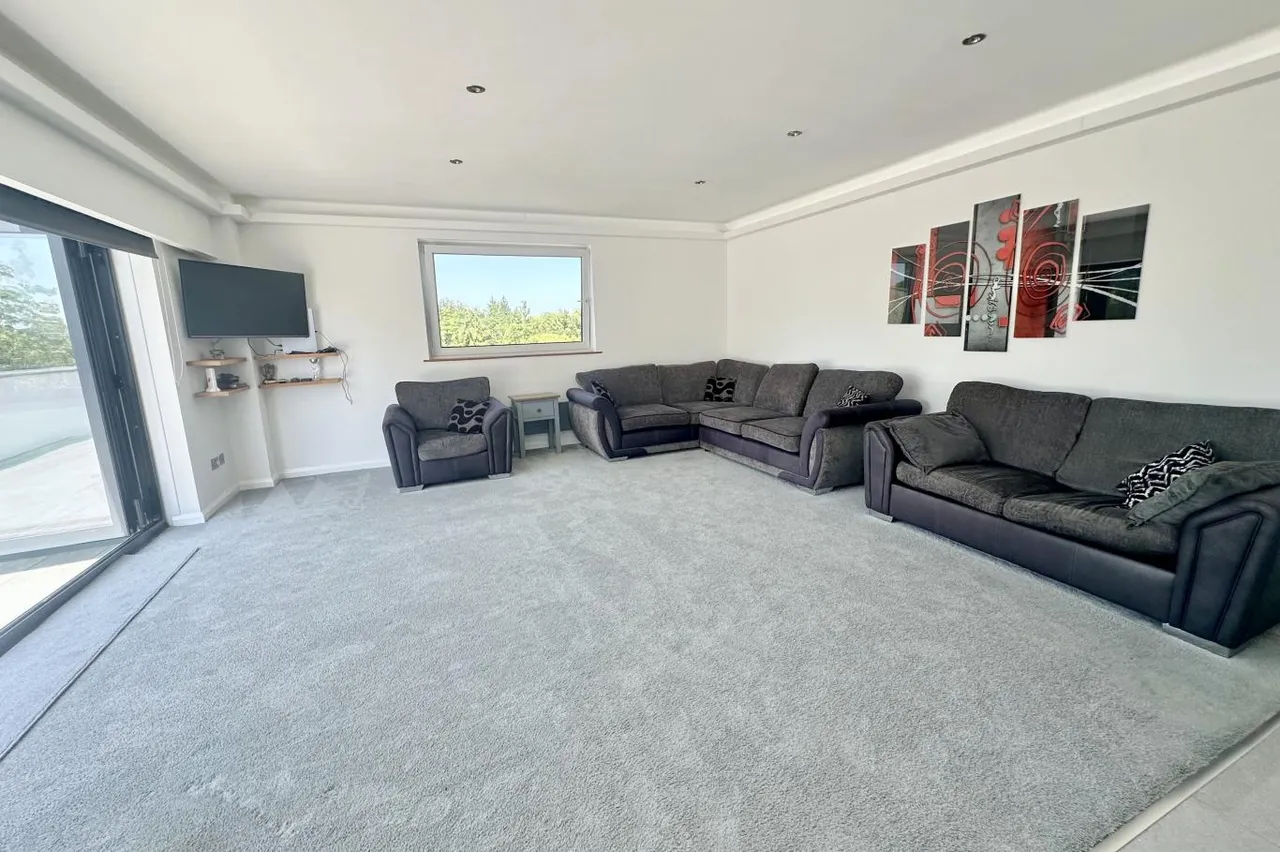 St Valerie Road, BH2, photo 8