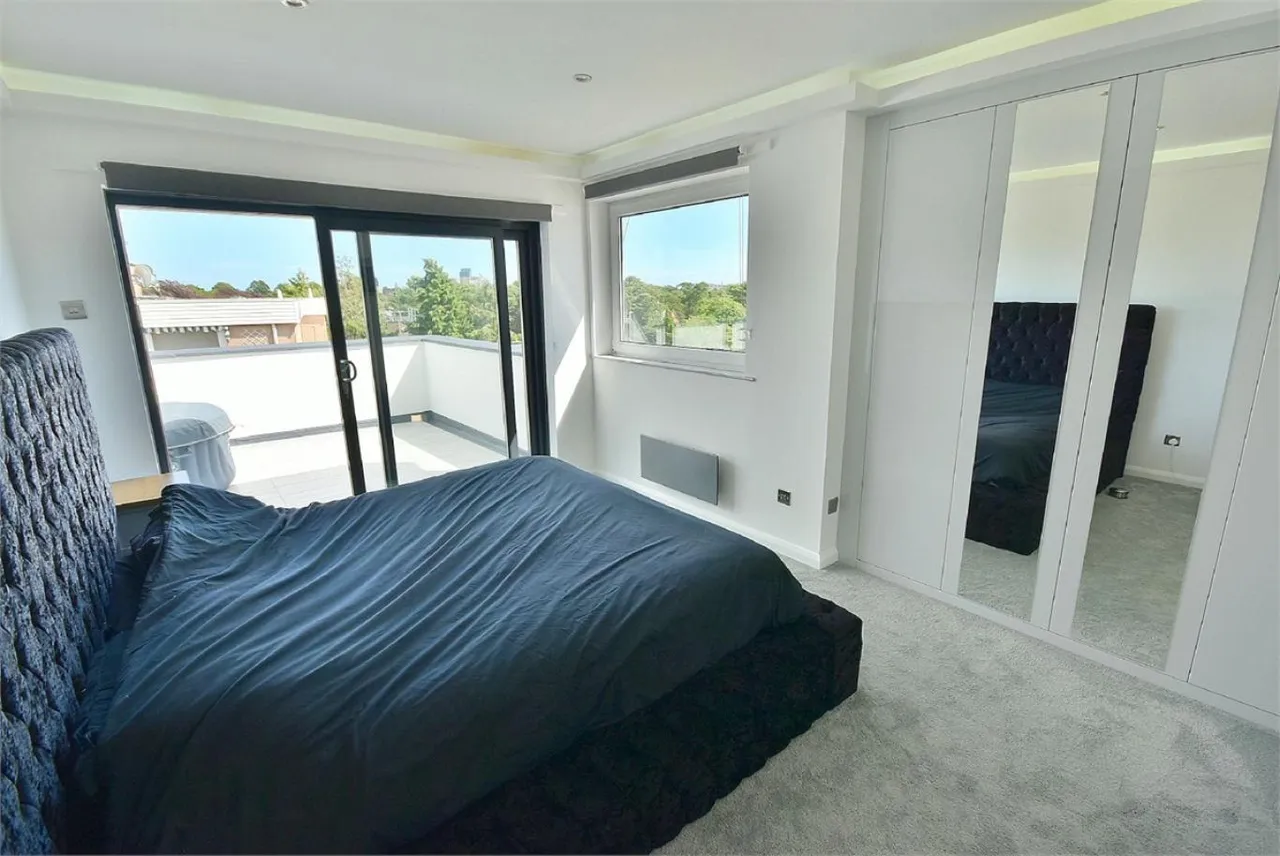 St Valerie Road, BH2, photo 10