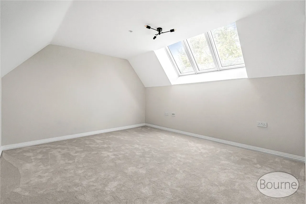 Kingfield Green, Woking, GU22, photo 14