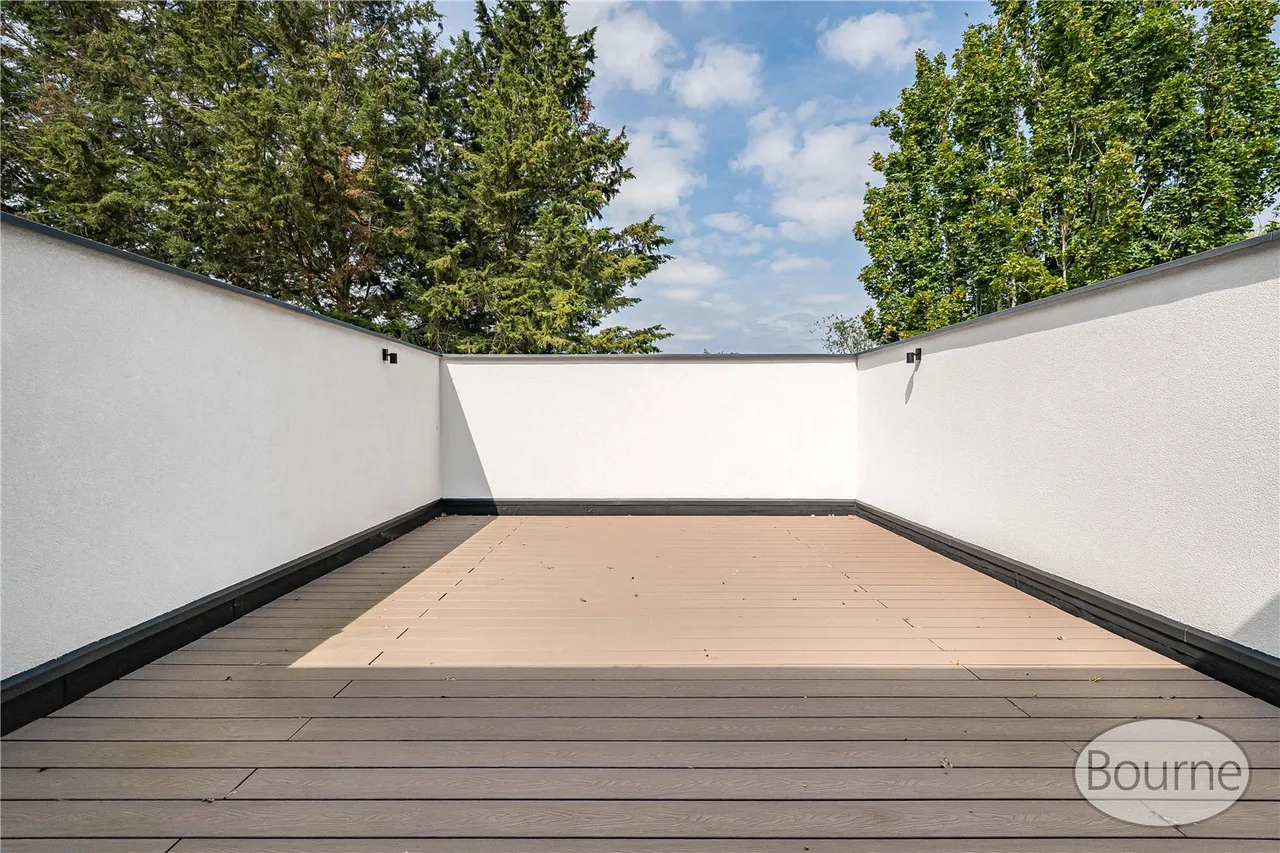 Kingfield Green, Woking, GU22, photo 11