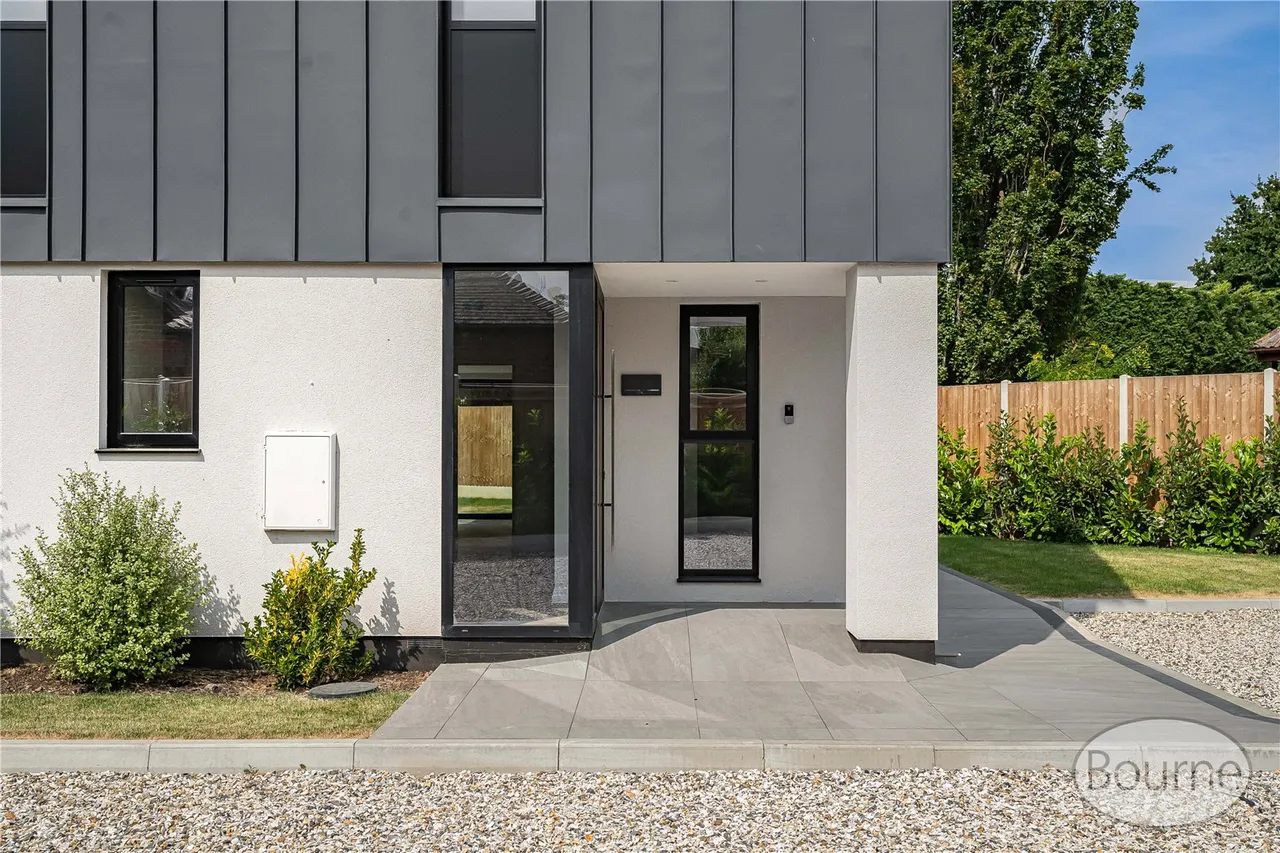 Kingfield Green, Woking, GU22, photo 25