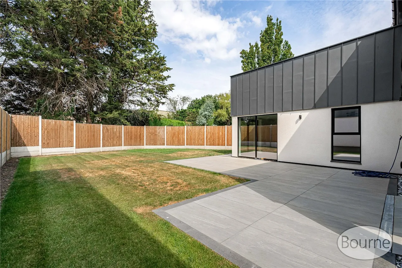 Kingfield Green, Woking, GU22, photo 33