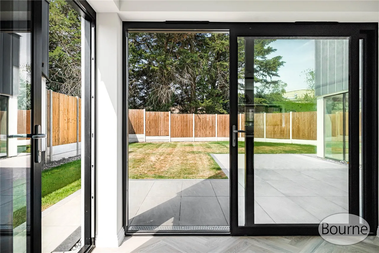 Kingfield Green, Woking, GU22, photo 7