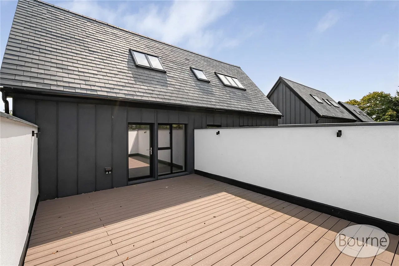 Kingfield Green, Woking, GU22, photo 13