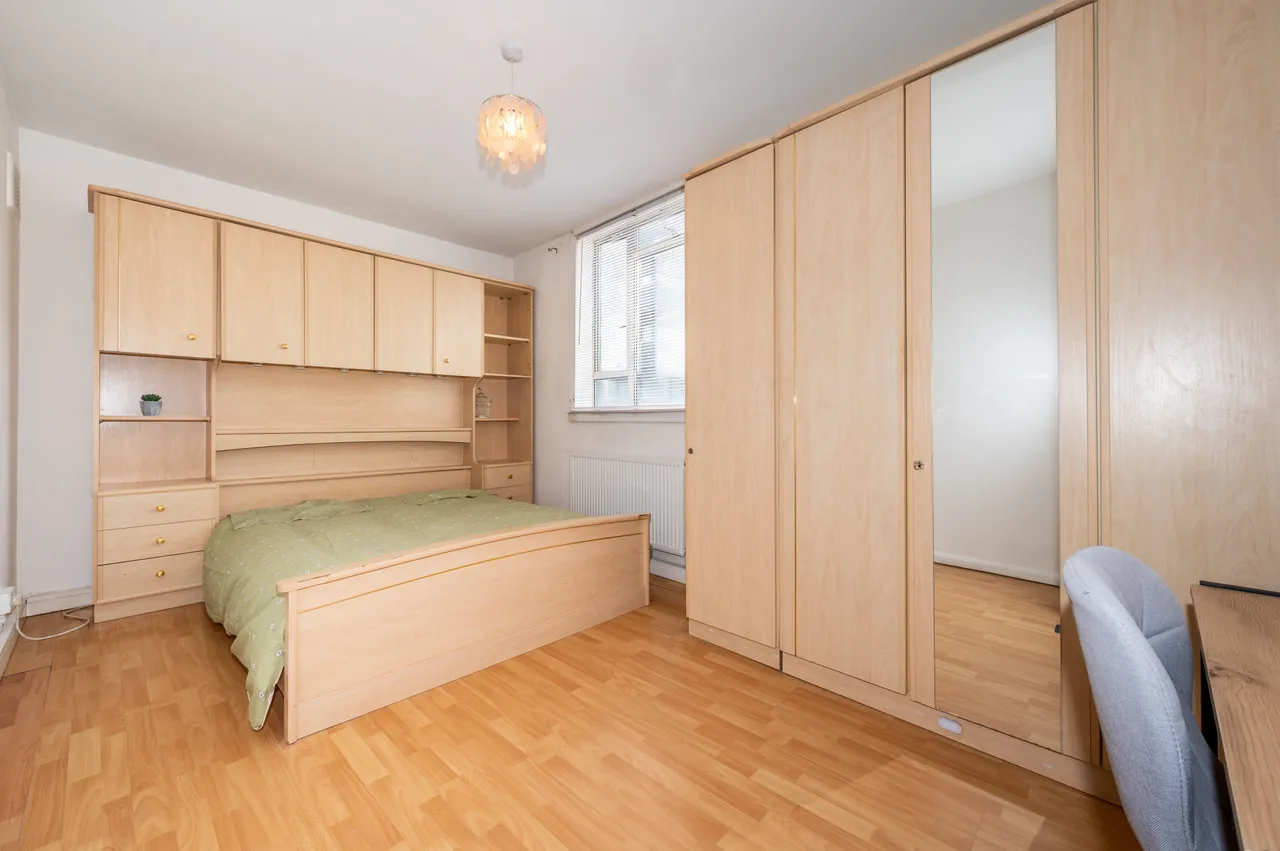 5 Foliot House, Priory Green Estate, London, photo 6