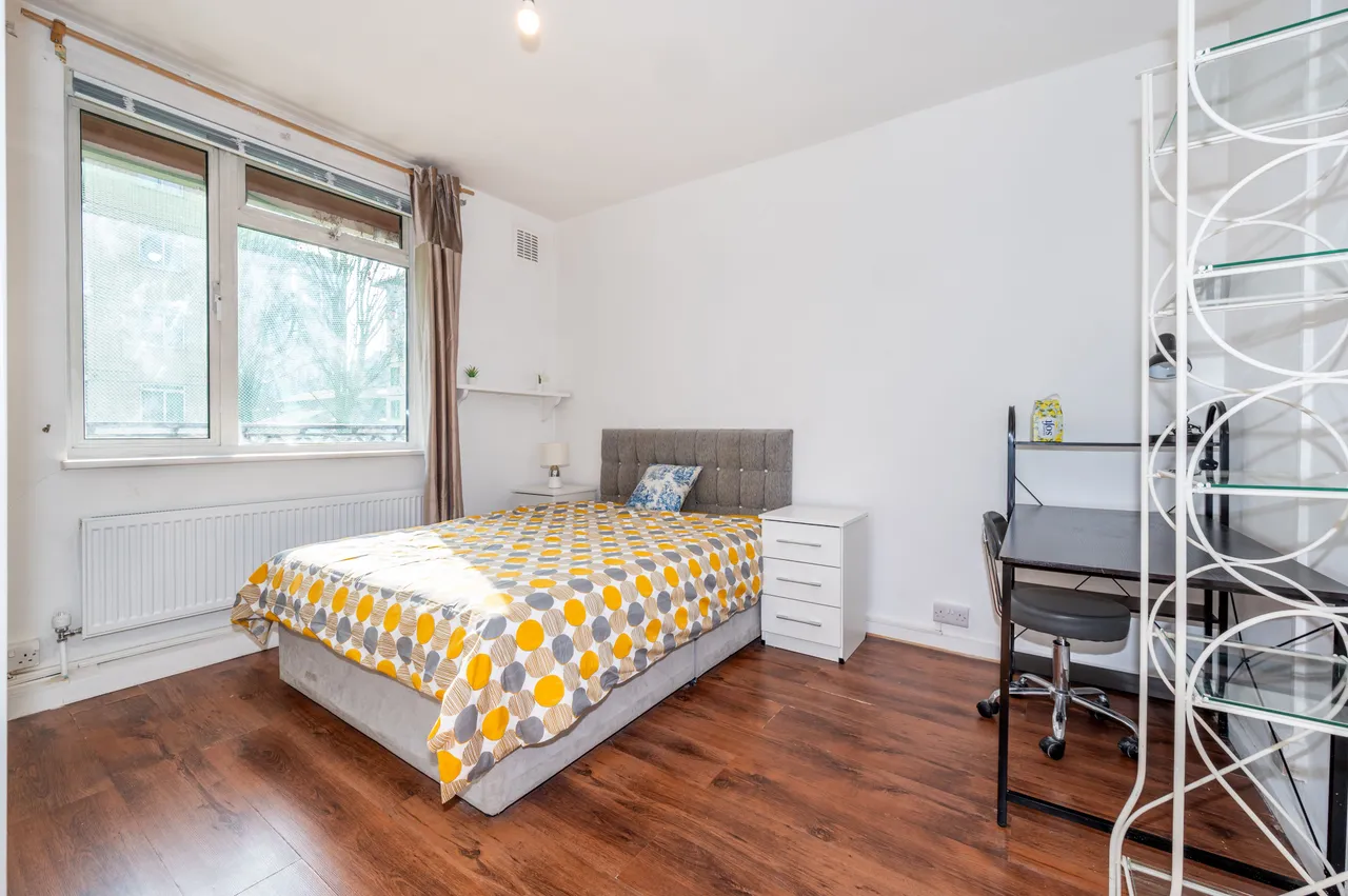 5 Foliot House, Priory Green Estate, London, photo 8