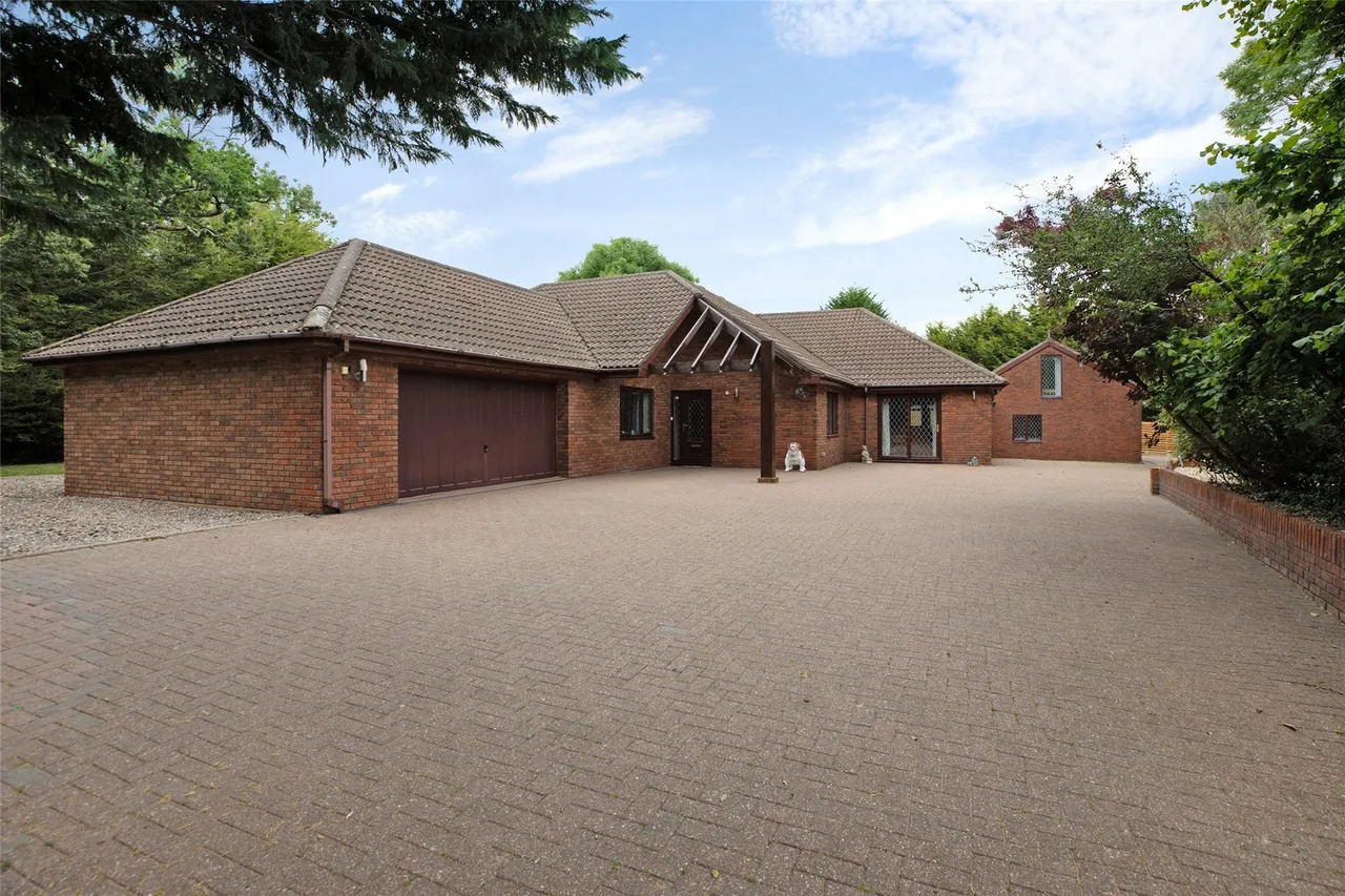 5 bed property for sale, Abbotskerswell, Newton Abbot, TQ12
