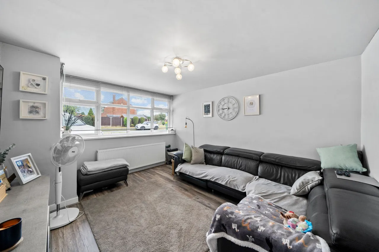 Greenfields Crescent, Ashton-In-Makerfield, Wigan, WN4 8QY, photo 5