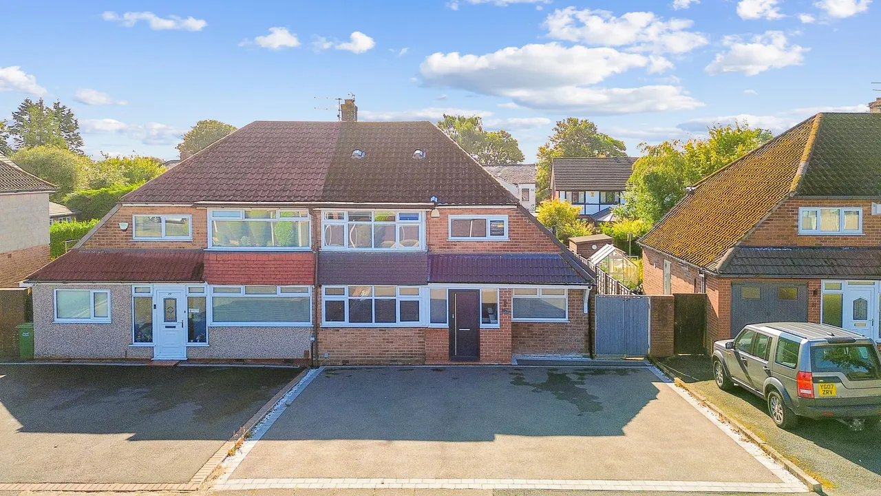 3 bed house for sale — Greenfields Crescent, Ashton-In-Makerfield, Wigan, WN4 8QY
