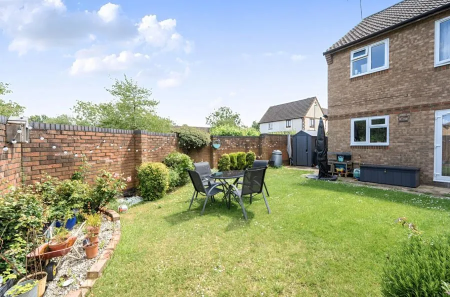 Rickard Close, Aylesbury, HP21, photo 17