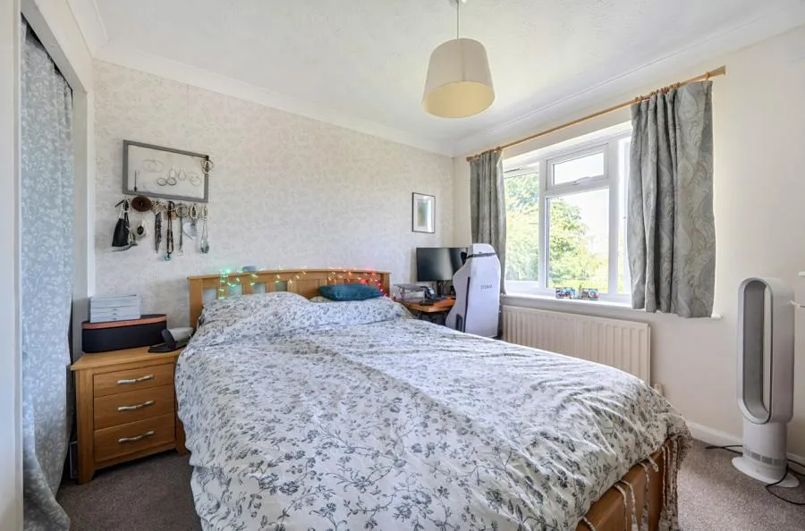 Rickard Close, Aylesbury, HP21, photo 10