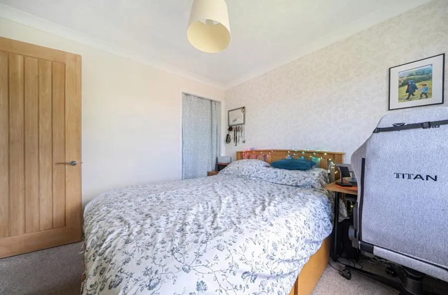 Rickard Close, Aylesbury, HP21, photo 9