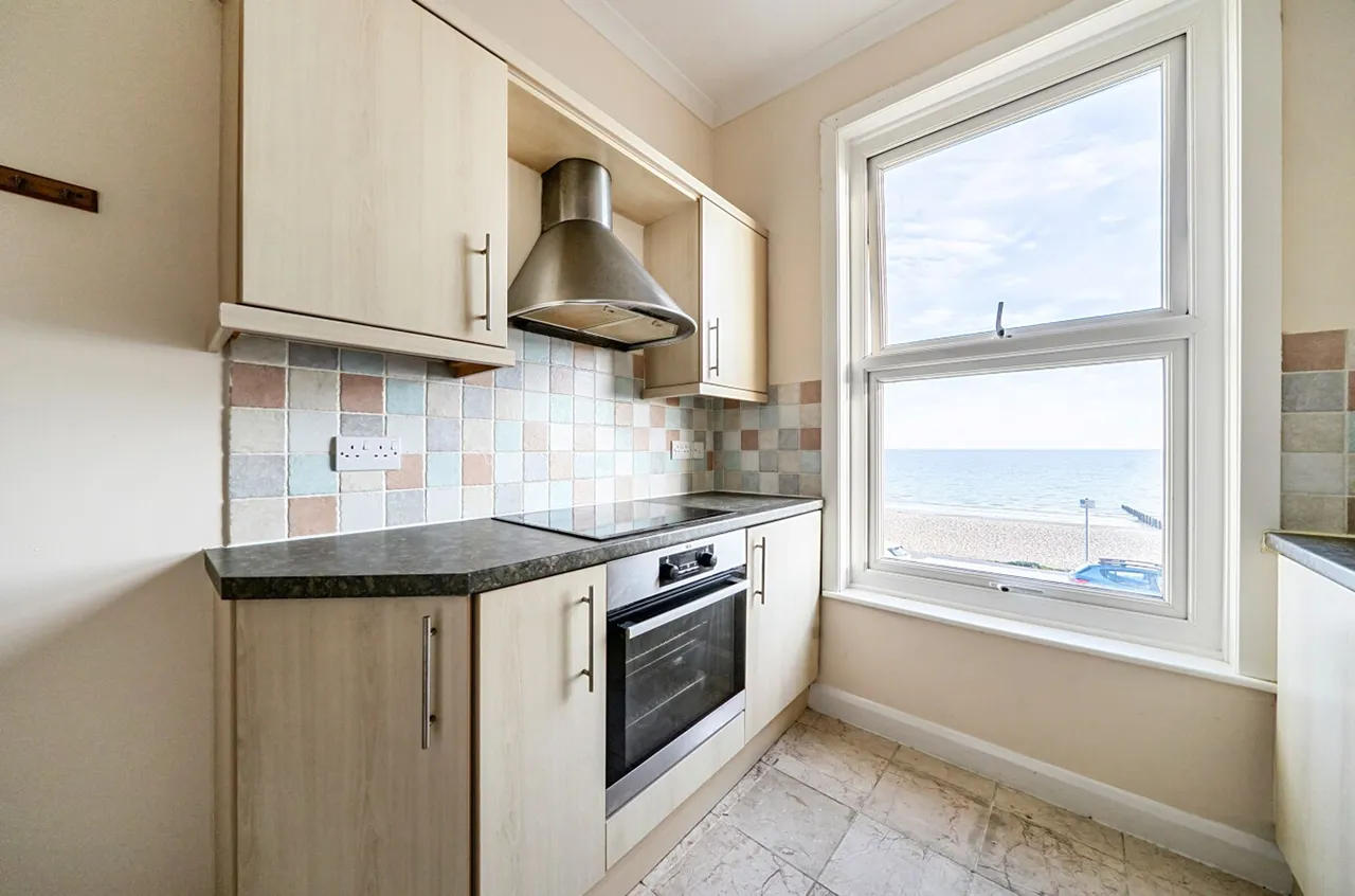 Marine Drive West, Bognor Regis, PO21, photo 6
