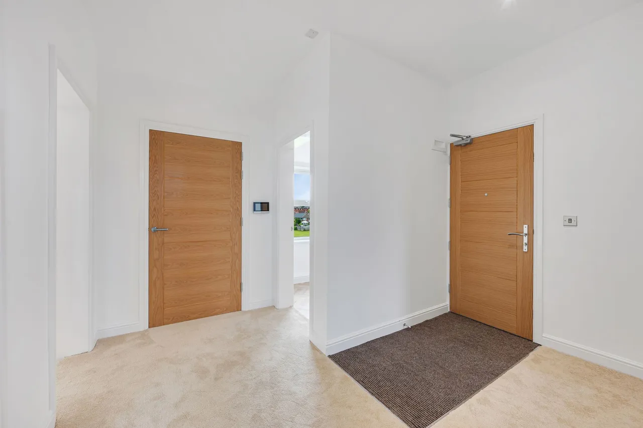 Highfield Avenue, Sale, photo 6