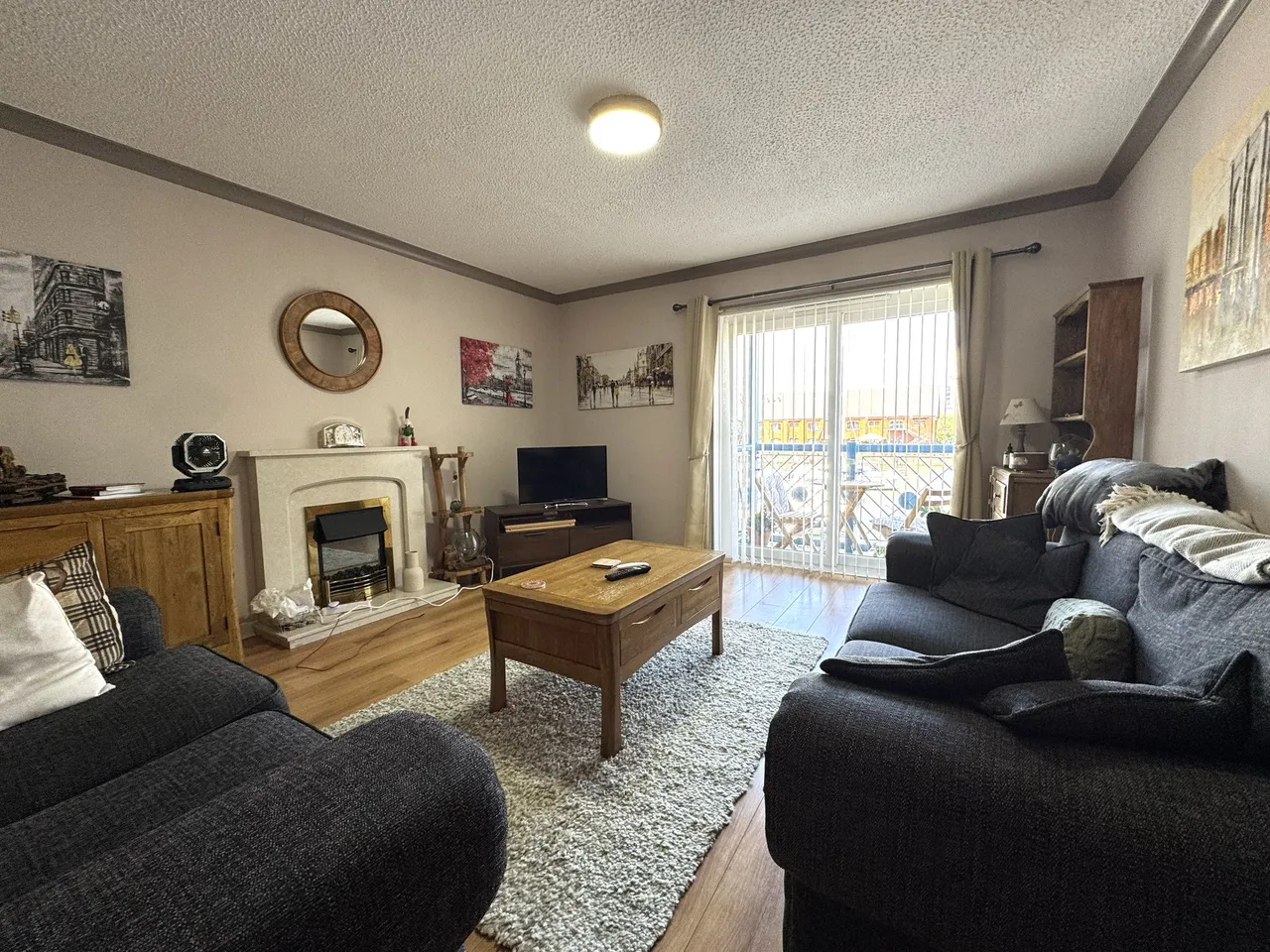 2 bed flat to rent — Ferrara Square, Maritime Quarter, Swansea, West Glamorgan, SA1 1UZ