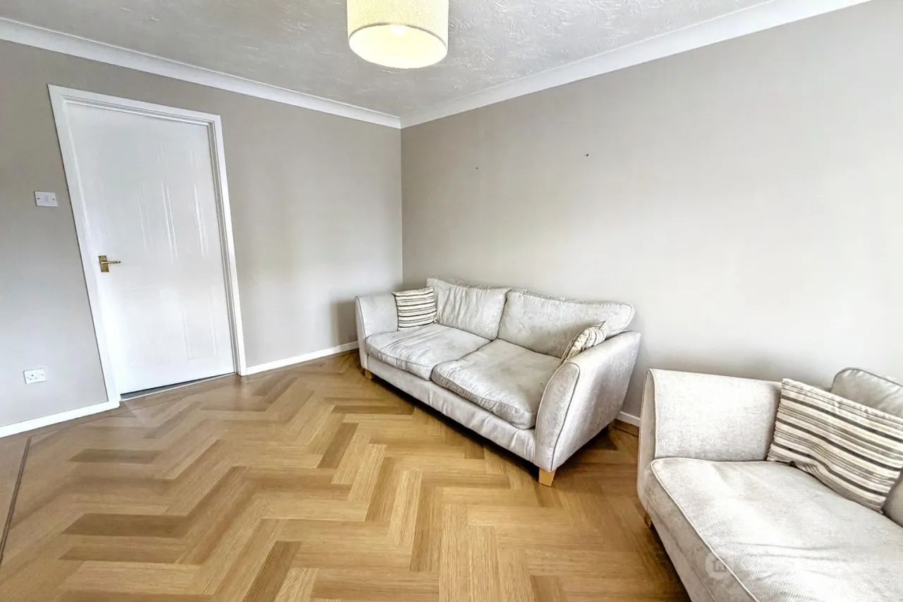 Charlecote Walk, Maple Park, CV11, photo 3