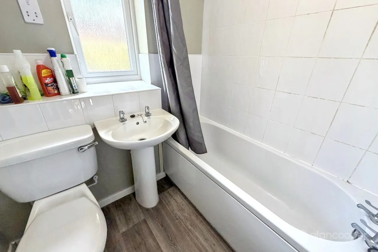 Charlecote Walk, Maple Park, CV11, photo 12