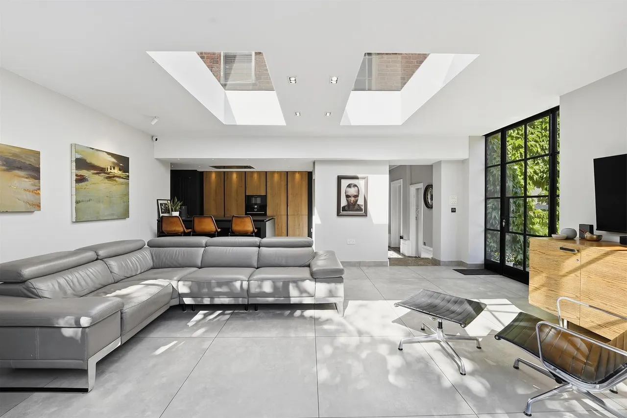 Bollin Grove, Prestbury, photo 9