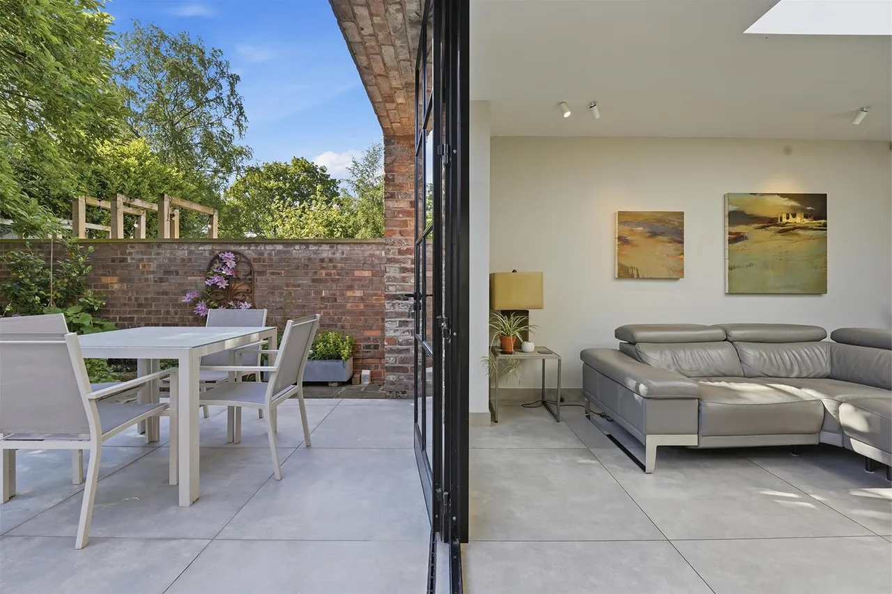 Bollin Grove, Prestbury, photo 33