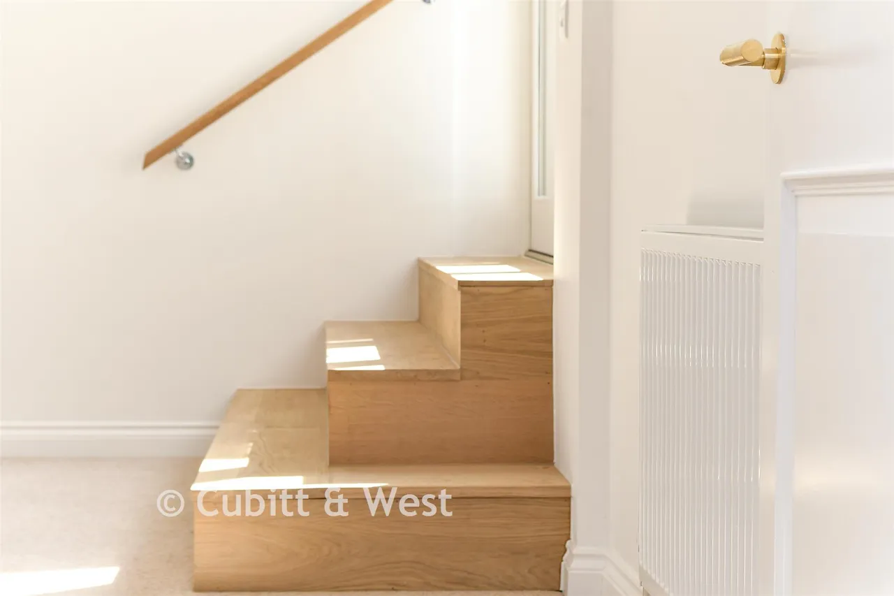 Grove House, The Green, SM5, photo 9
