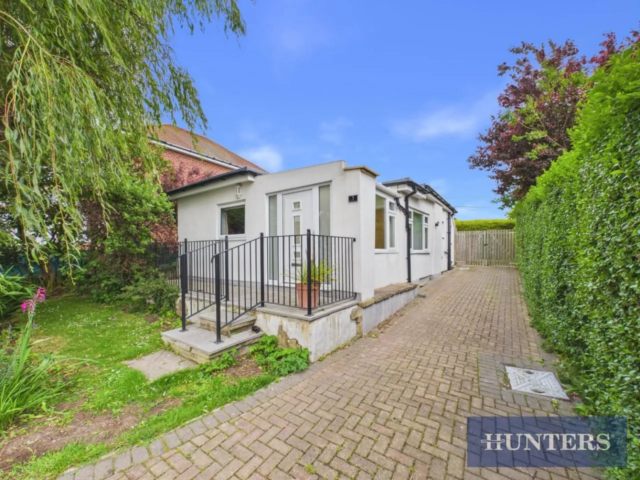 2 bed house for sale, Riviera Drive, Sewerby, YO15