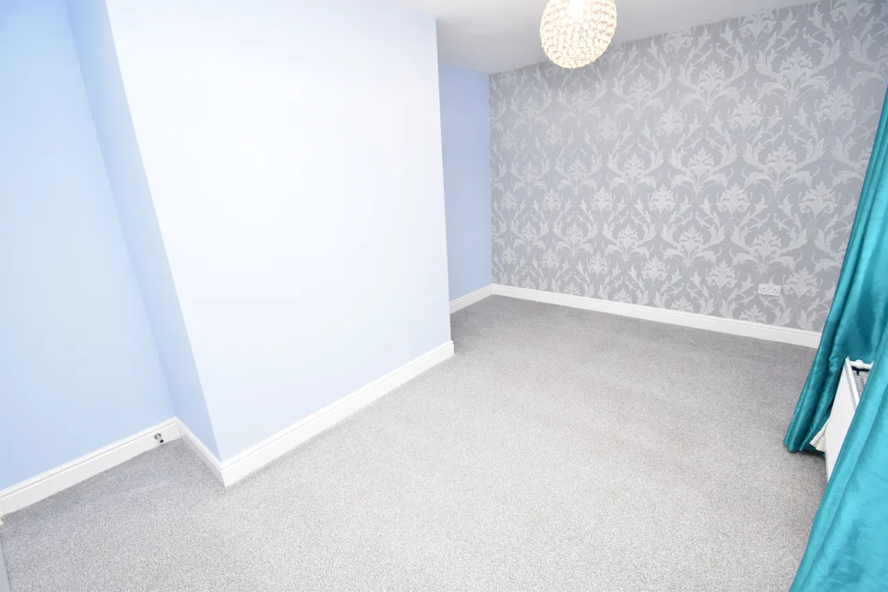 4 Bedroom Detached To Let, photo 10