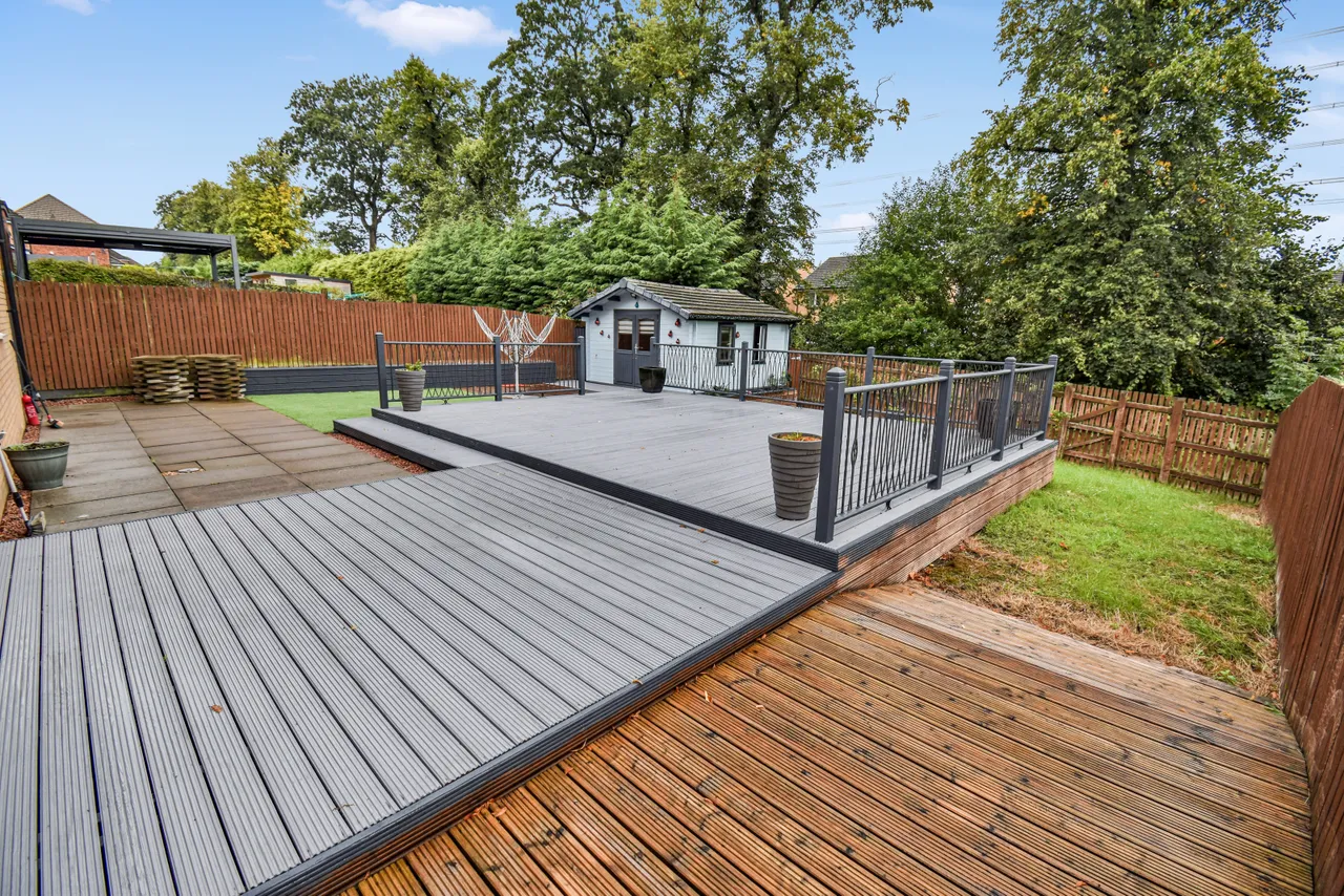 4 Bedroom Detached To Let, photo 15