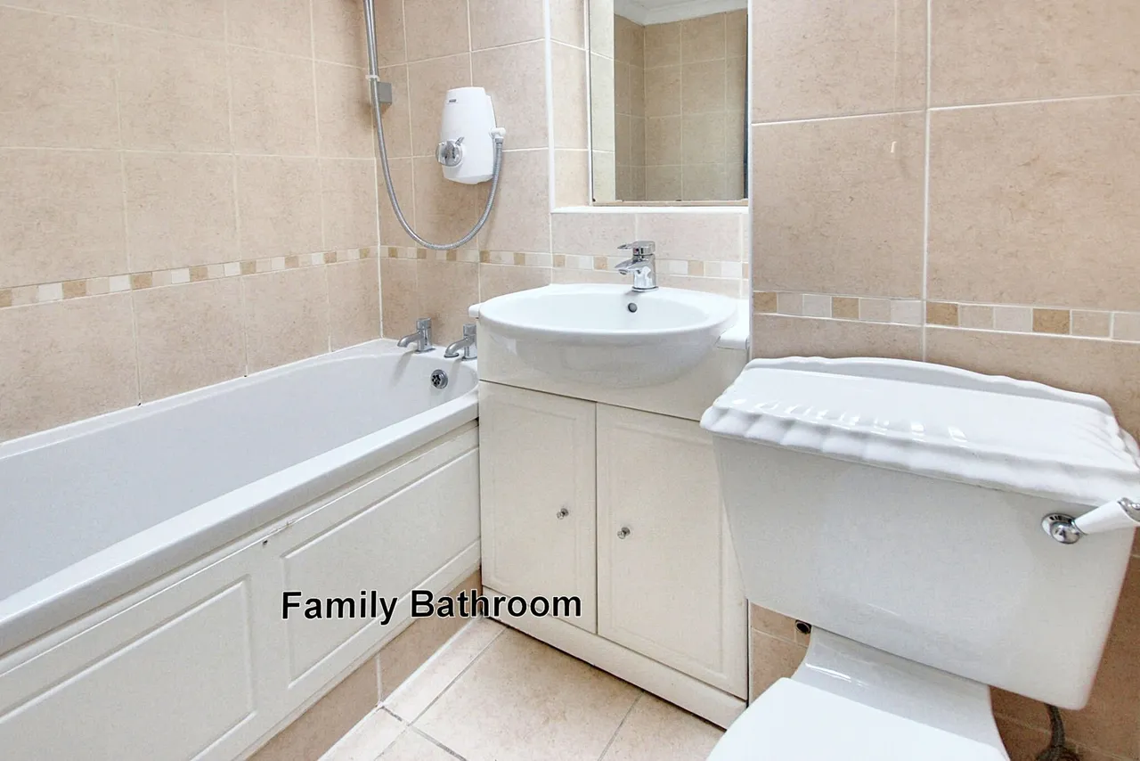 Farm Drive, Croydon, Croydon, CR0 8HX, photo 15