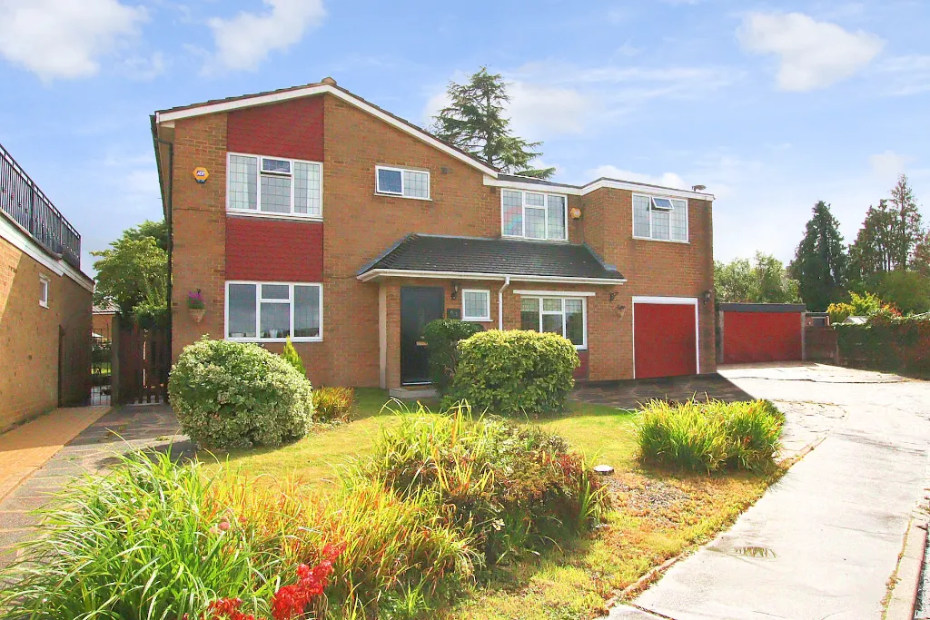 6 bed house for sale — Farm Drive, Croydon, Croydon, CR0 8HX