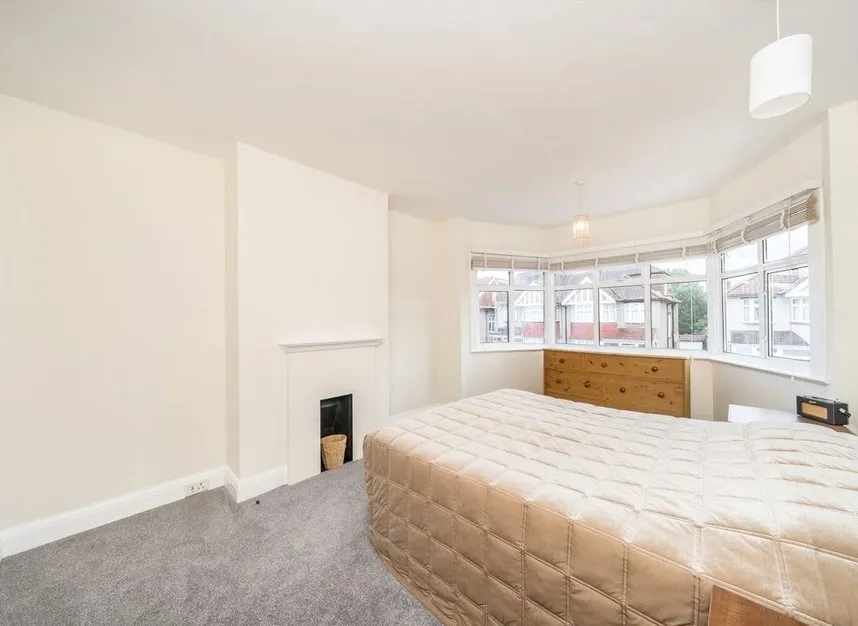 Melrose Avenue, Twickenham, TW2, photo 5