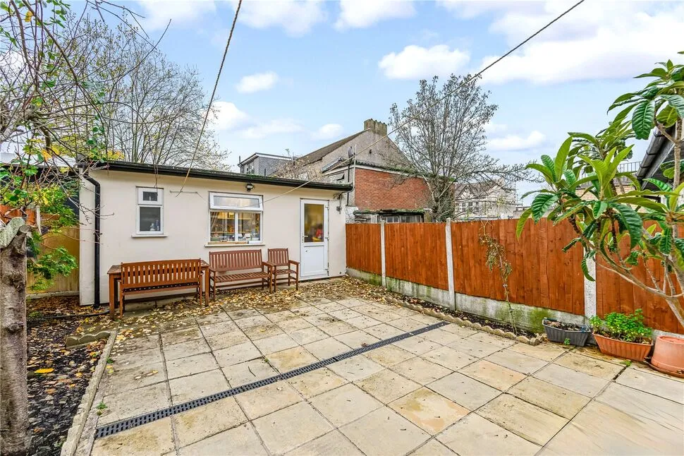 Meads Lane, Seven Kings, IG3, photo 8
