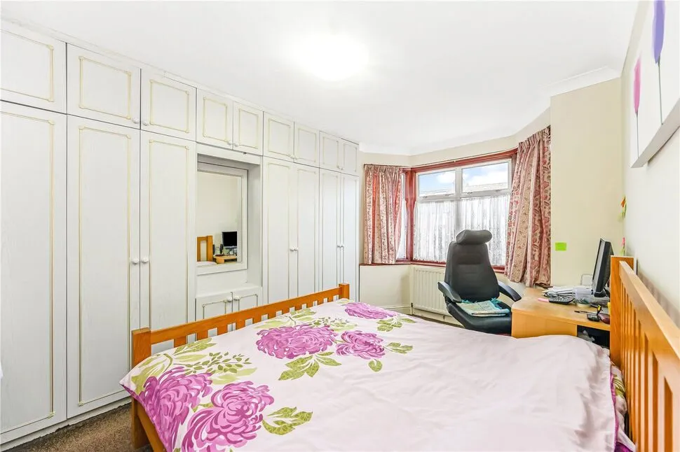 Meads Lane, Seven Kings, IG3, photo 5