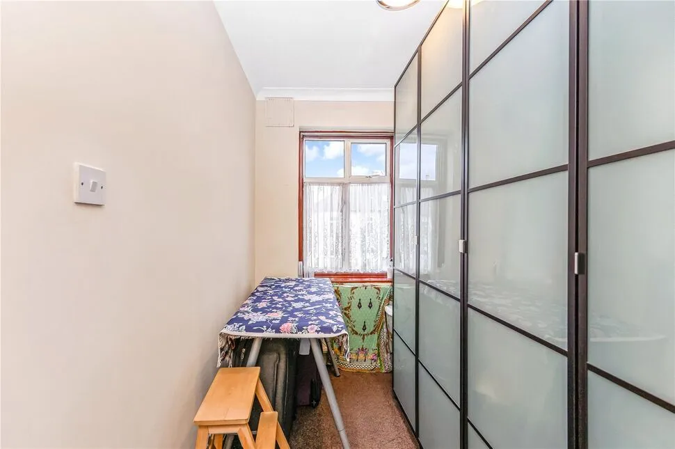Meads Lane, Seven Kings, IG3, photo 12